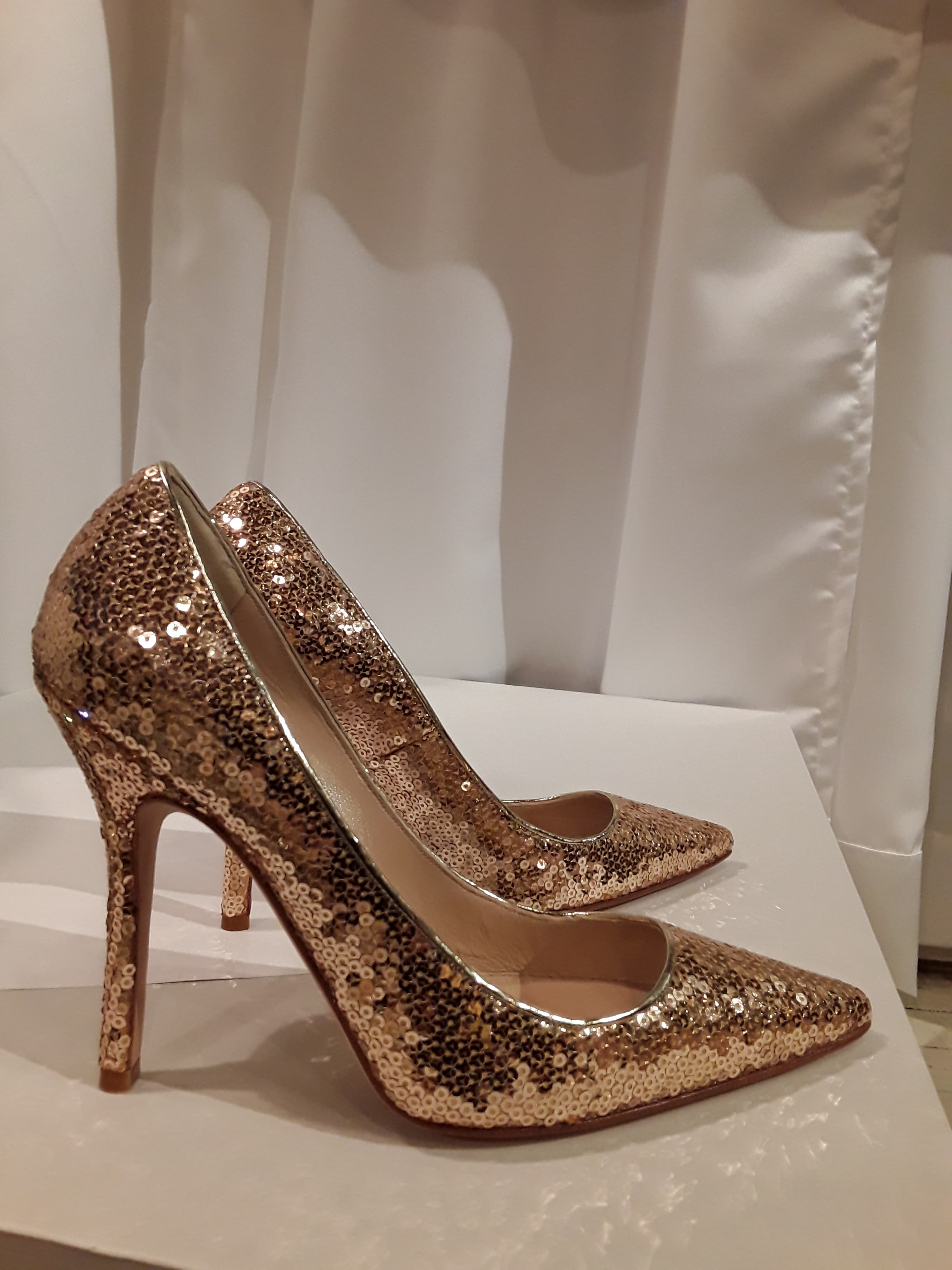 Manolo Blahnik Rose Gold Sequined Pumps