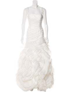 Vera Wang Strapless Wedding Gown