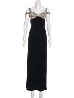 Oscar De La Renta Embellished Velvet Gown