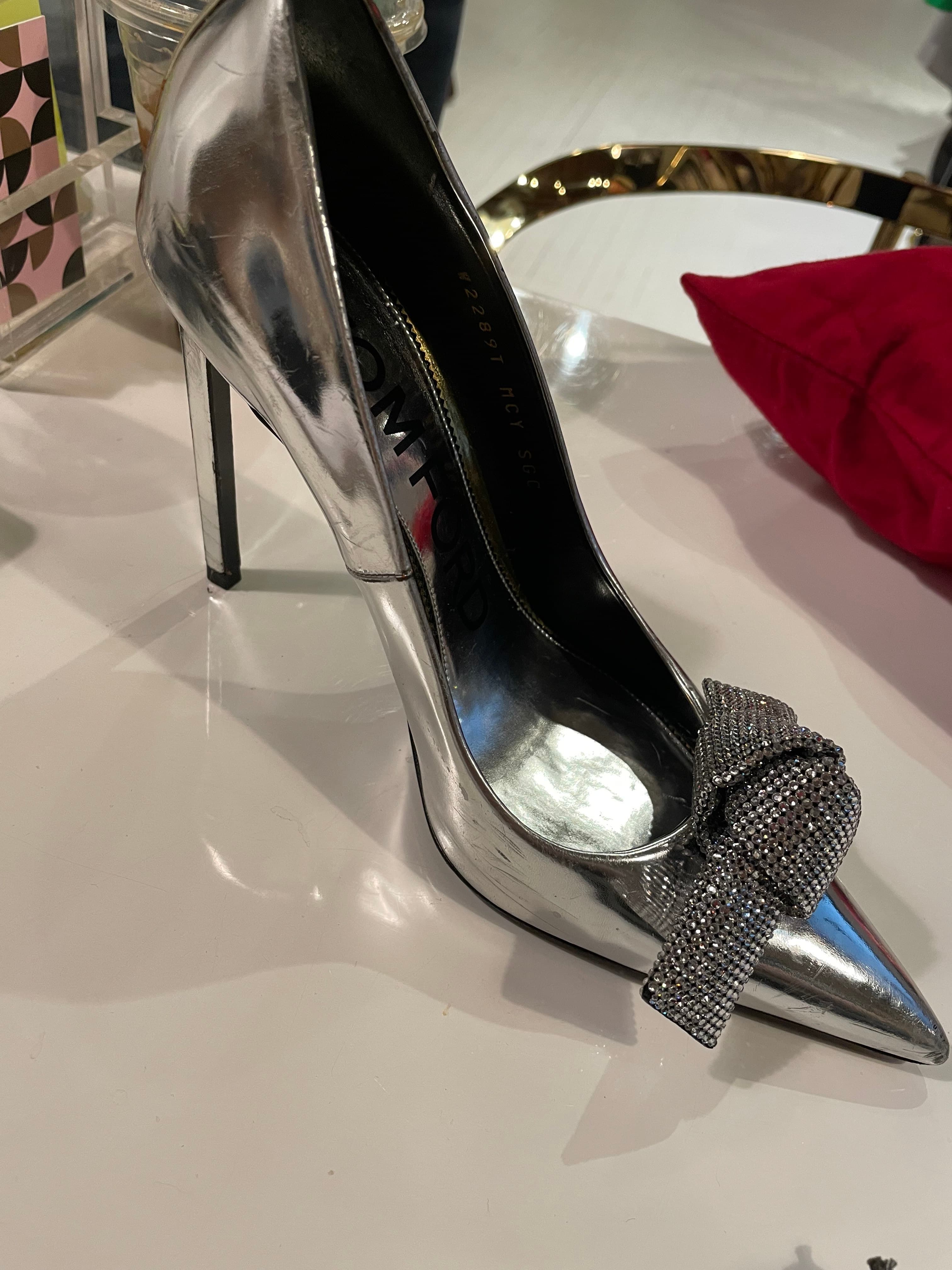 Tom Ford Silver Bow Pump