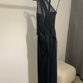 Vicky Tiel Black Gown — image 2