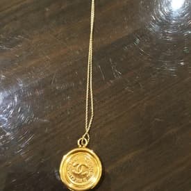 Chanel 1990's Vintage Gold Cc Necklace — image 2