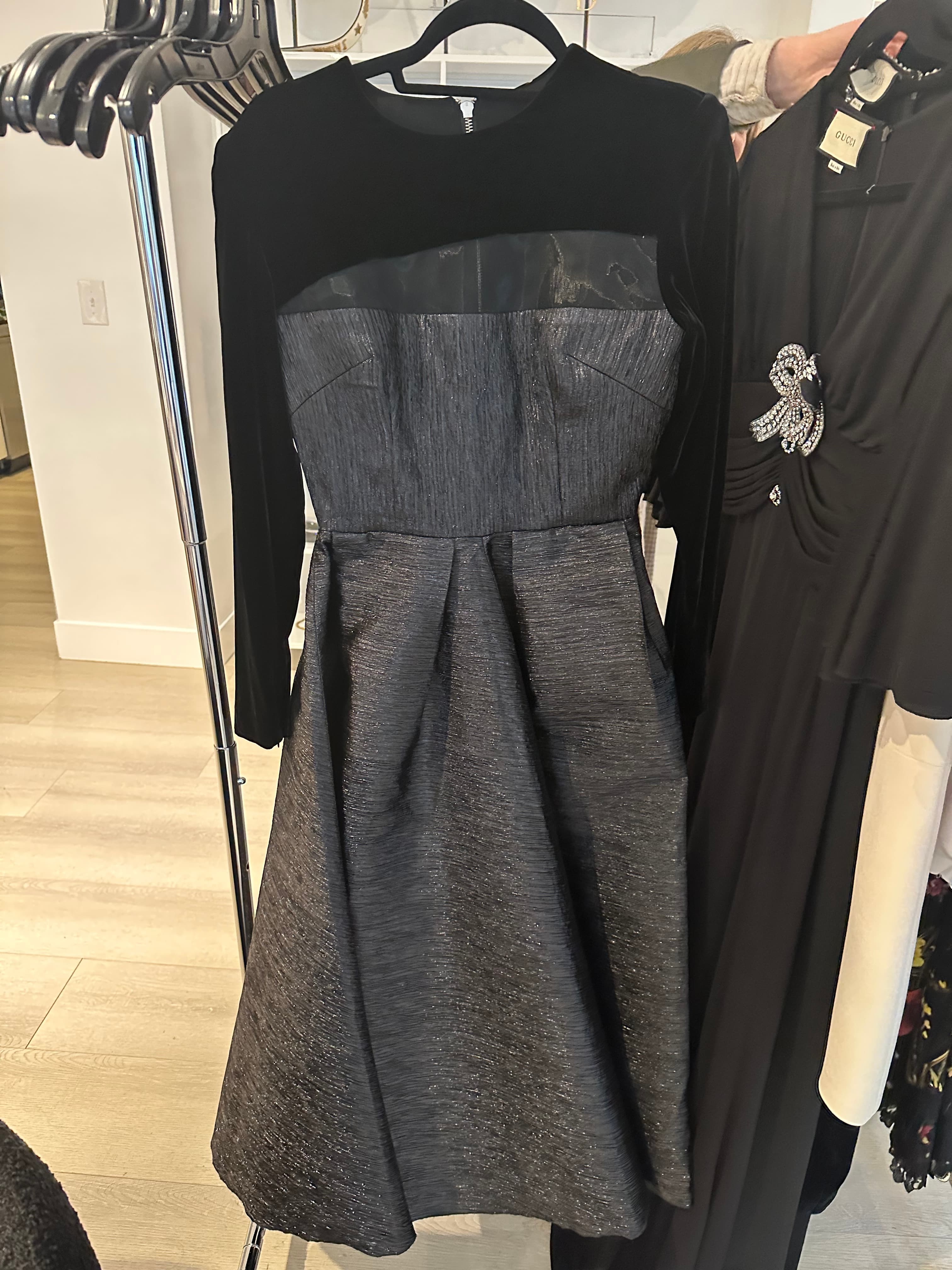 Alex Perry Black Long Sleeve Midi Dress