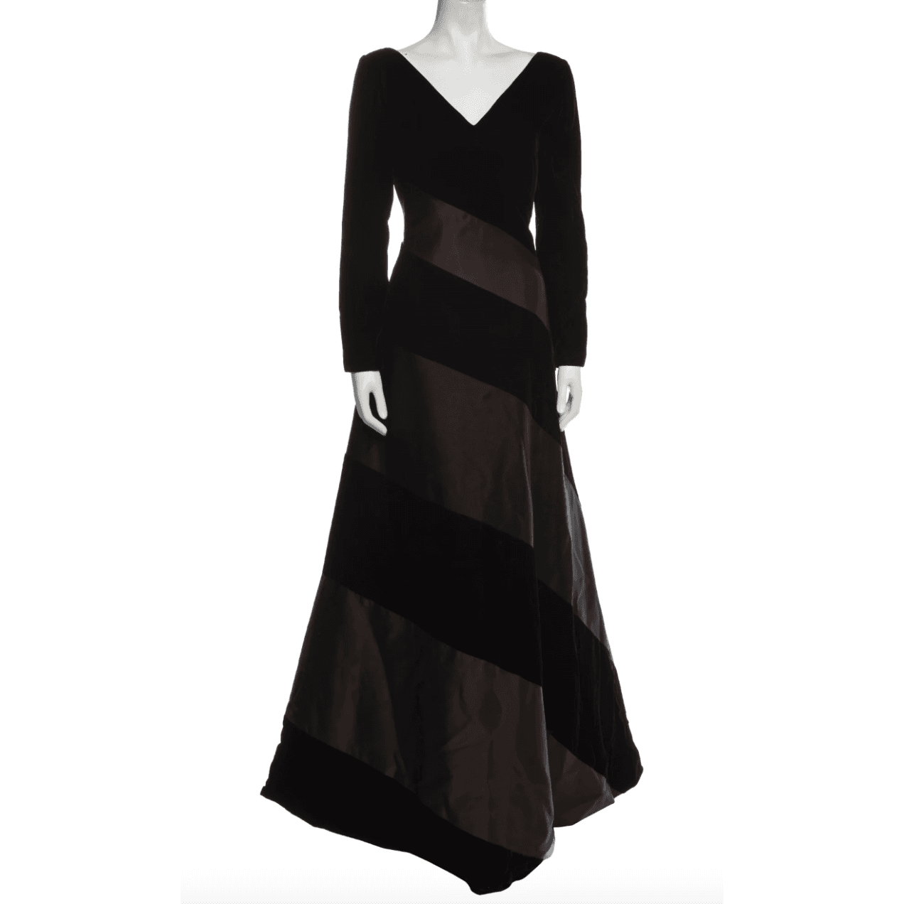 Oscar De La Renta Black Velvet Long Sleeve Gown