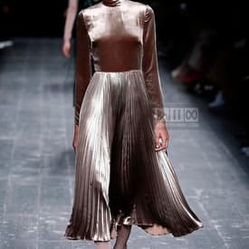 Valentino 2016 Pleated Velvet Dress — image 5